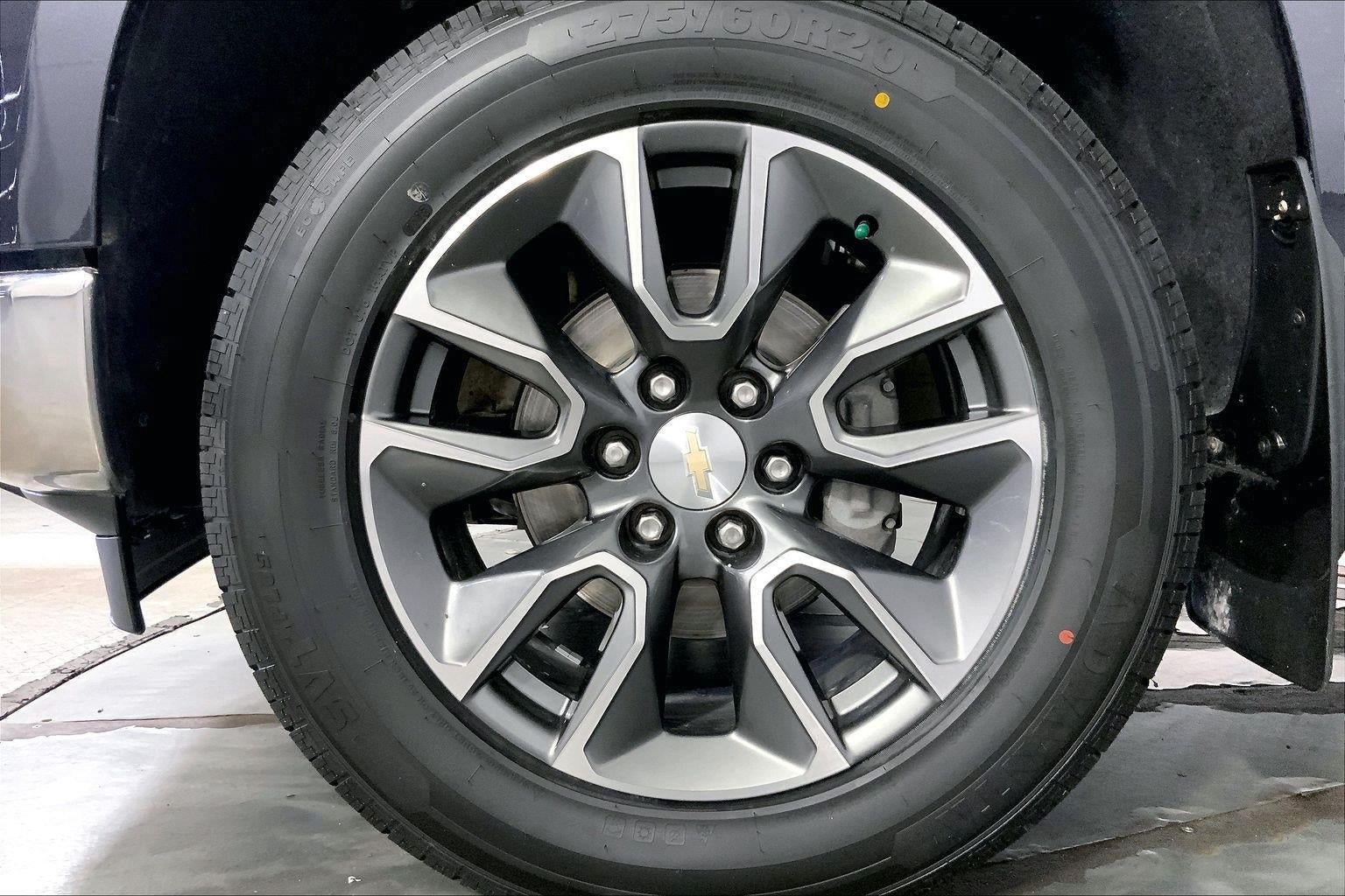 Used 2024 Chevrolet Silverado 1500 LT AWD/4WD image 9