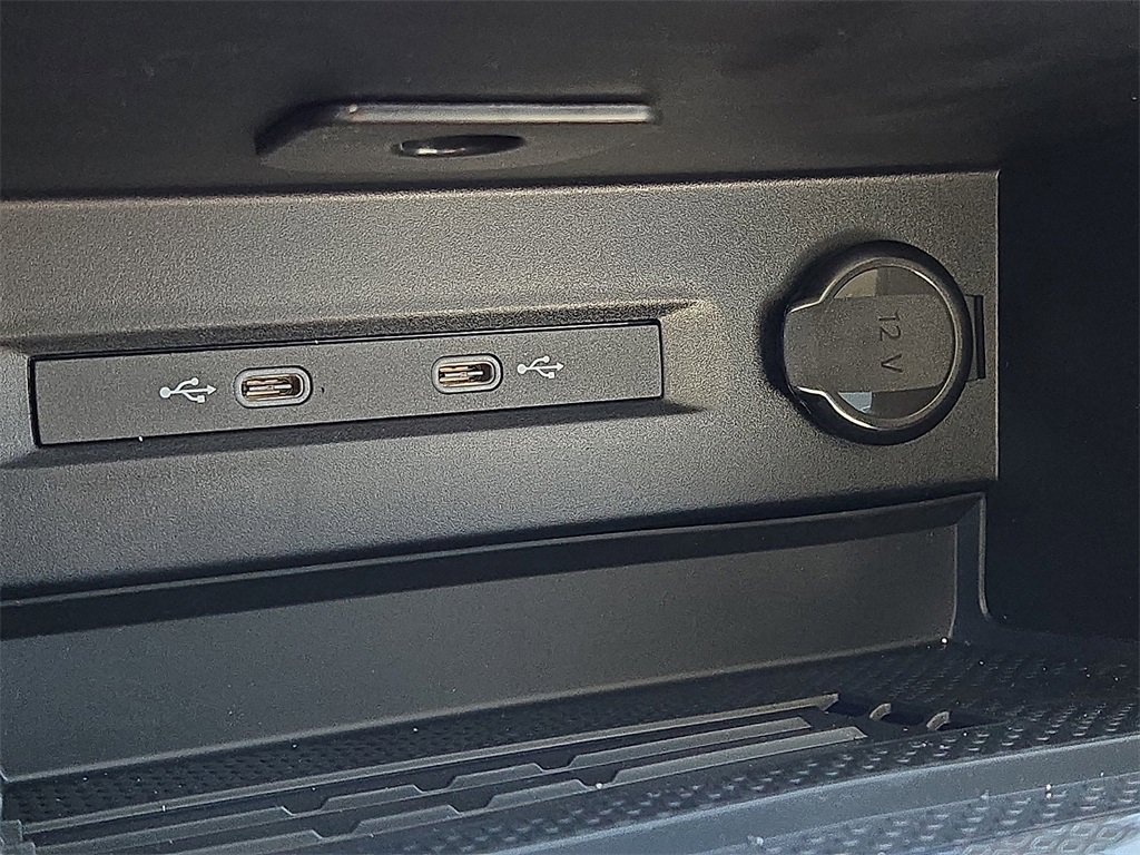 New 2026 Volkswagen Taos SE image 21