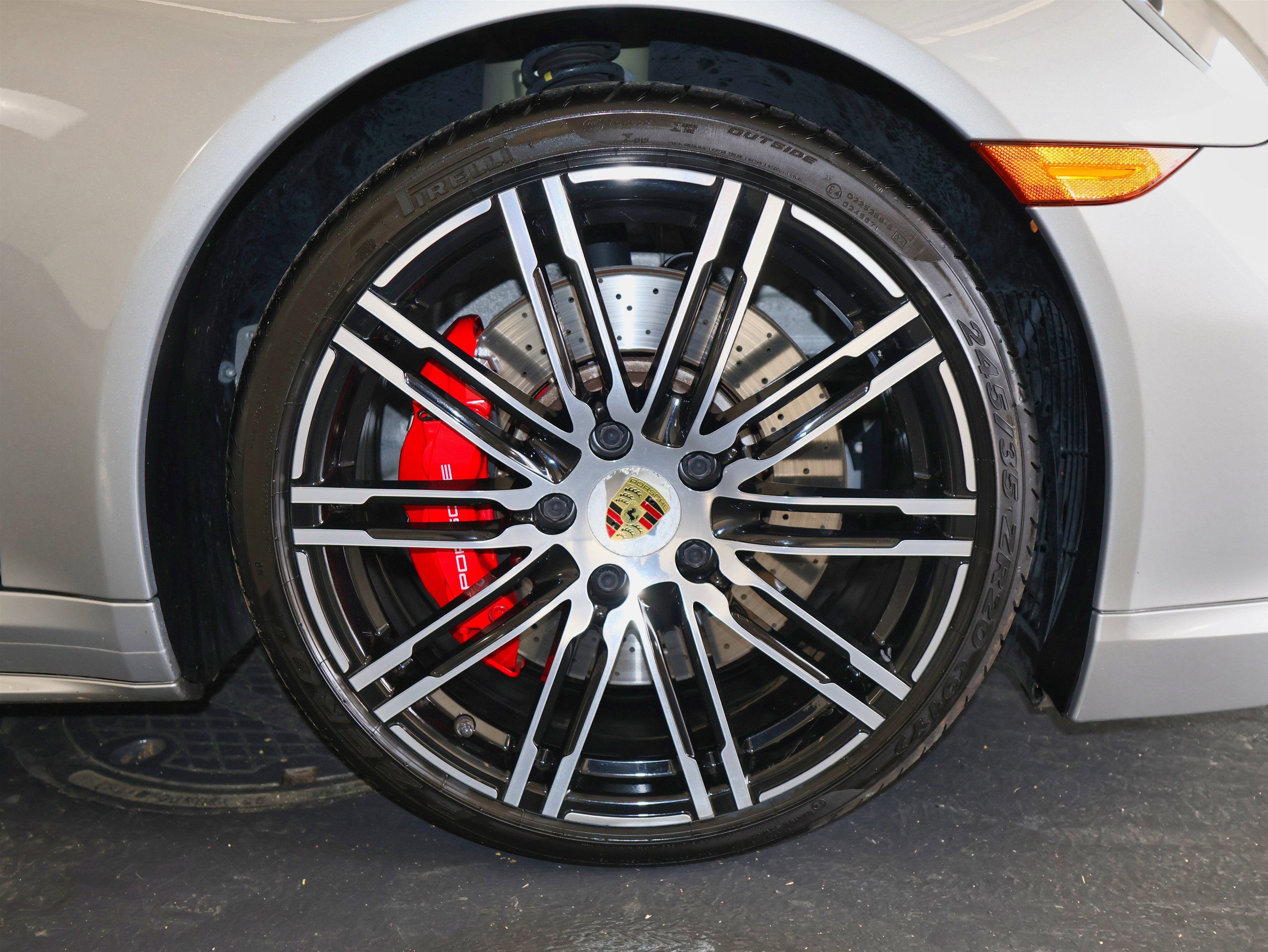 Used 2016 Porsche 911 Turbo image 13