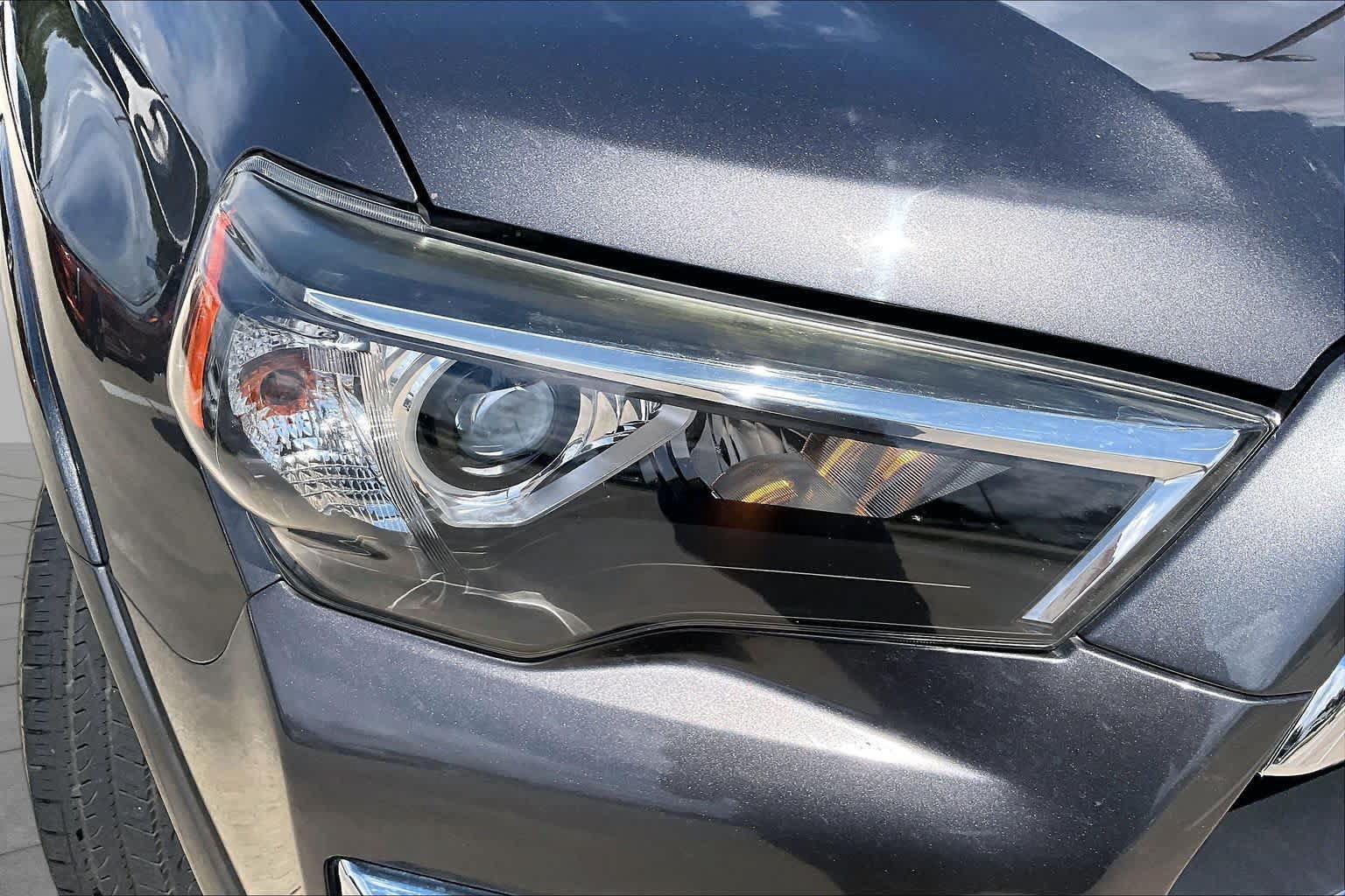 Used 2021 Toyota 4Runner Limited AWD/4WD image 51