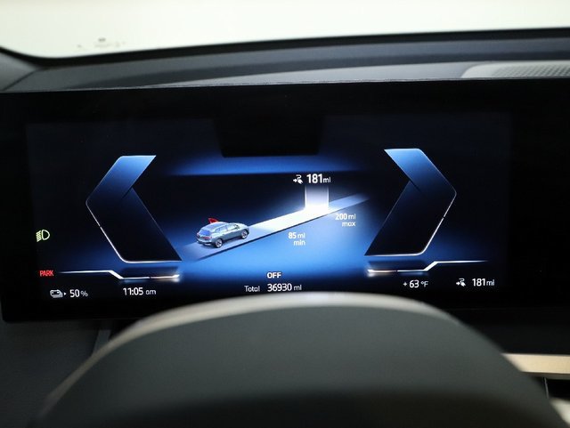 Used 2024 BMW iX xDrive50 w/ Premium Package AWD/4WD image 26