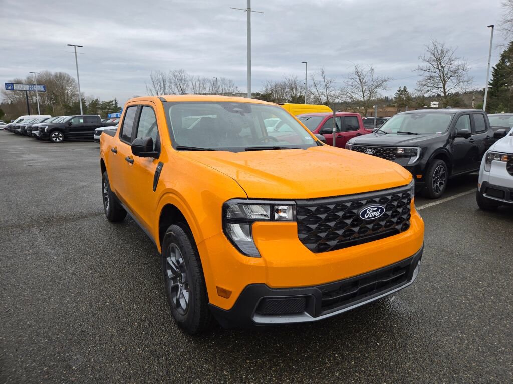 New 2026 Ford Maverick XLT image 3