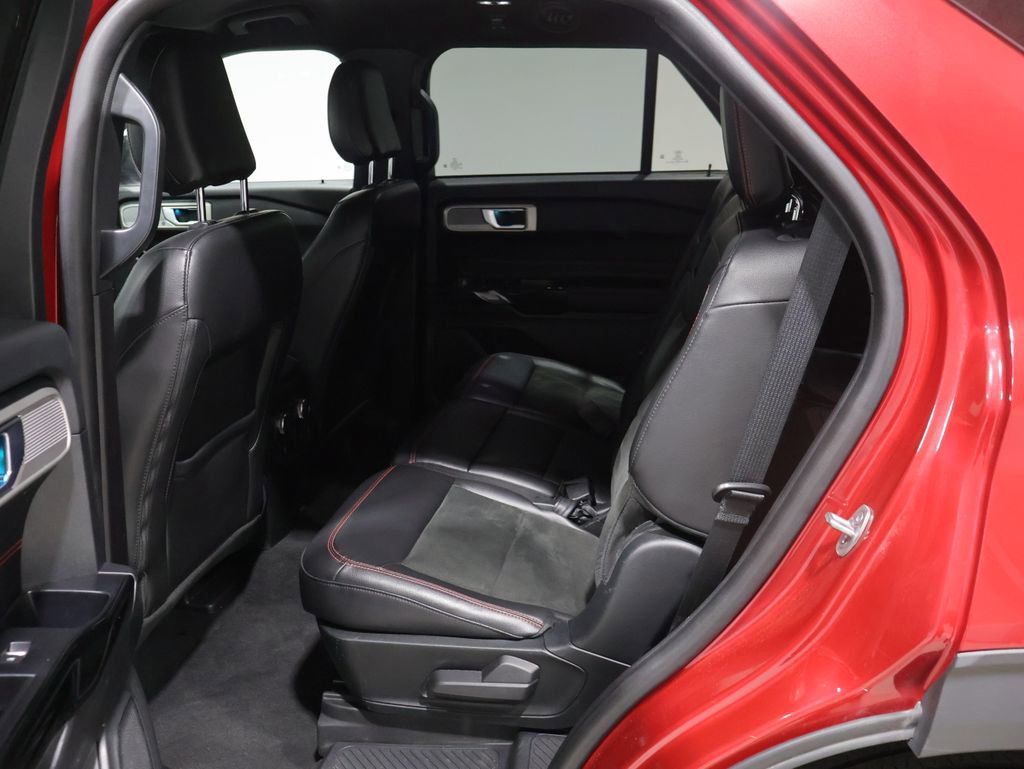 Used 2022 Ford Explorer ST-Line image 19