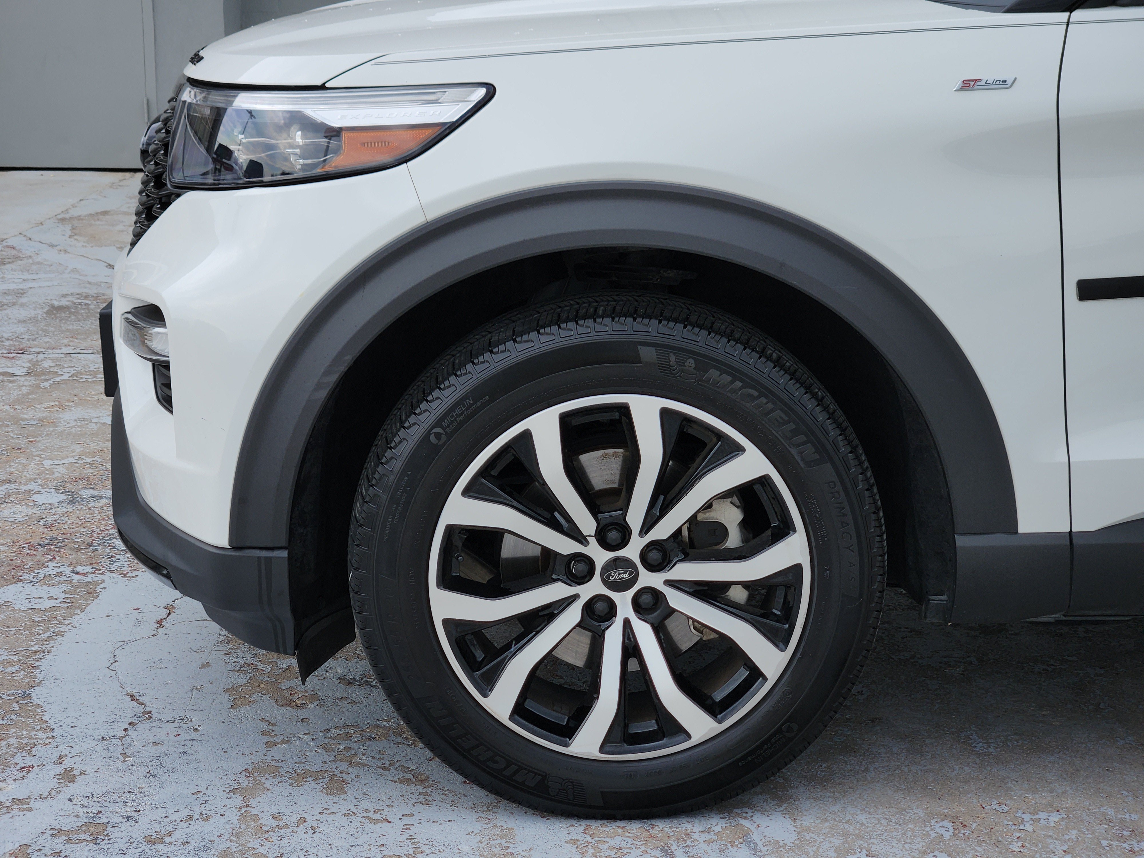 Used 2022 Ford Explorer ST-Line w/ Class IV Trailer Tow Package AWD/4WD image 9