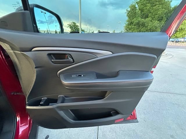 Used 2023 Honda Passport TrailSport image 33