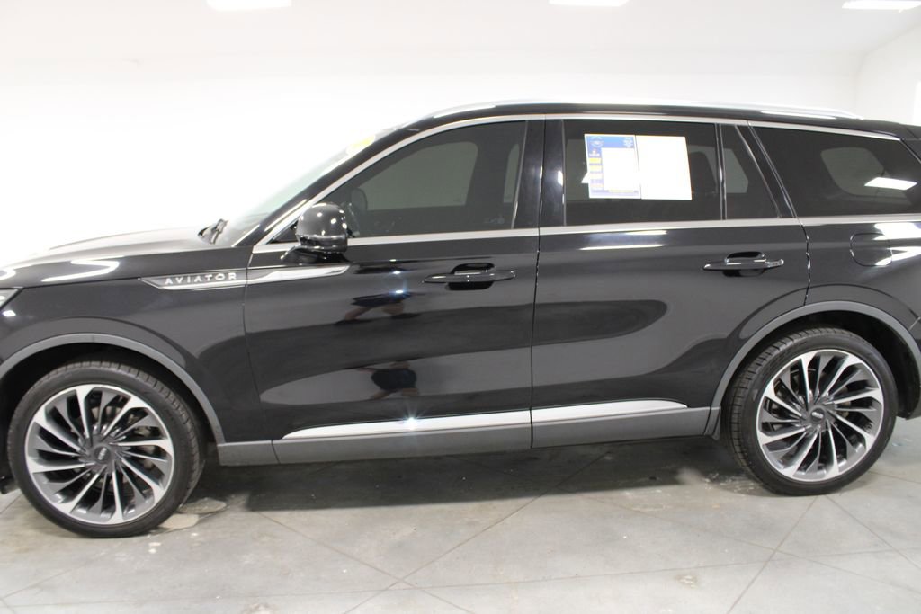 Used 2022 Lincoln Aviator Reserve w/ Equipment Group 201A AWD/4WD image 6