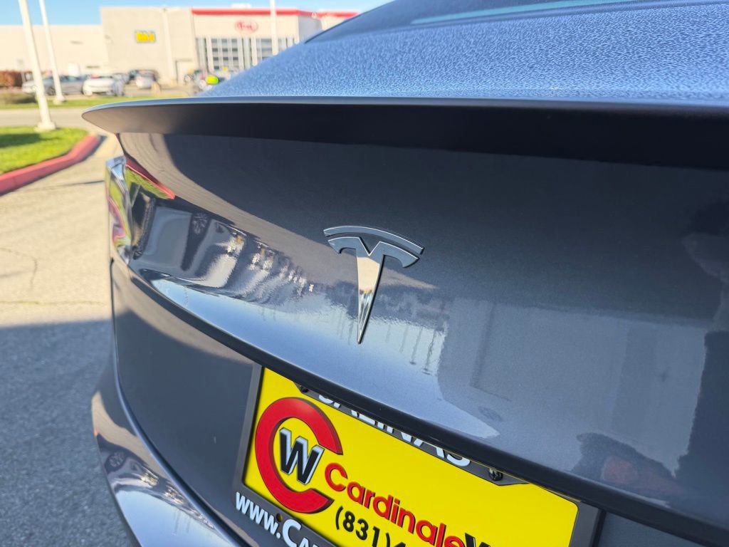 Used 2023 Tesla Model 3 Standard Range image 9