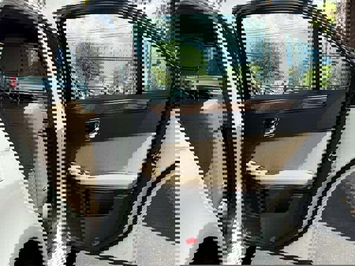 Used 2011 Mercedes-Benz E 350 Sport image 60