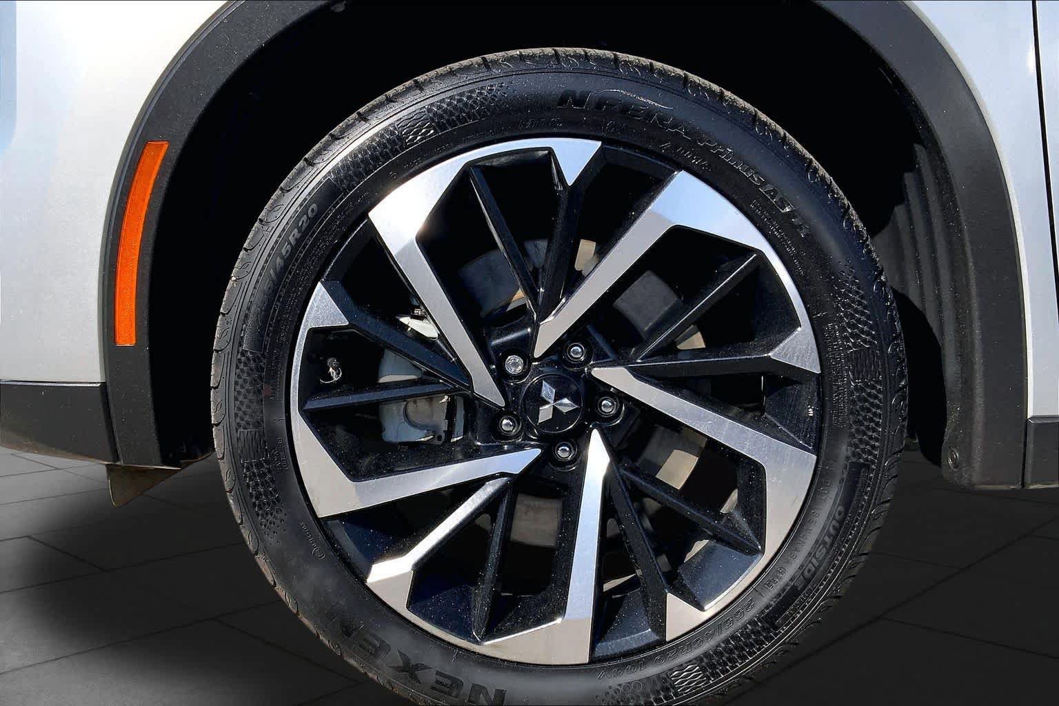 Used 2022 Mitsubishi Outlander SE FWD image 11