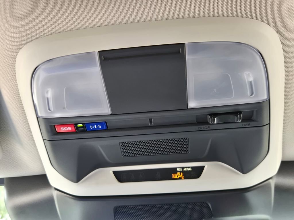 Used 2024 Subaru Crosstrek 2.0i Premium AWD/4WD image 23