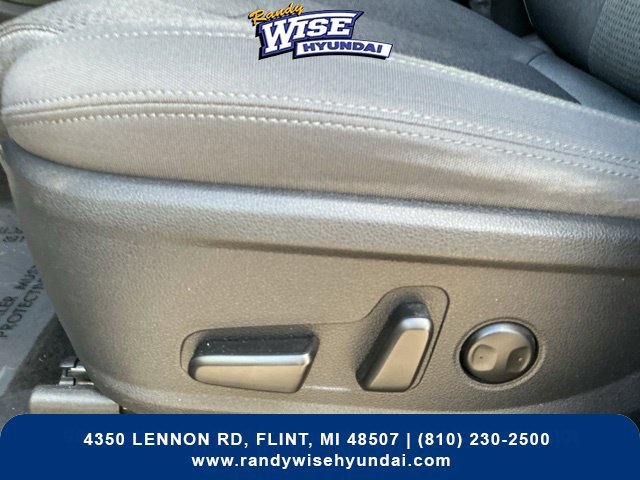 Used 2021 Hyundai Santa Fe SEL AWD/4WD image 16