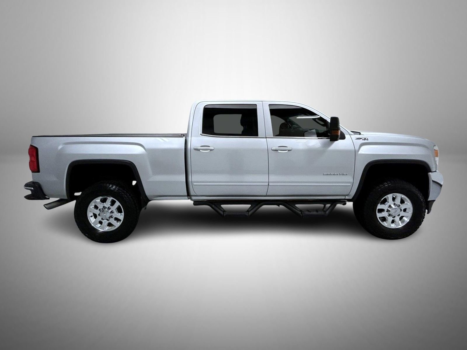 Used 2015 GMC Sierra 2500 SLE w/ SLE Preferred Package AWD/4WD image 4