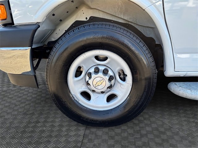 Used 2023 Chevrolet Express 2500 w/ Driver Convenience Package image 12