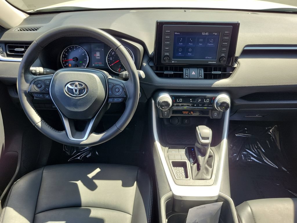 Used 2022 Toyota RAV4 XLE Premium FWD image 12