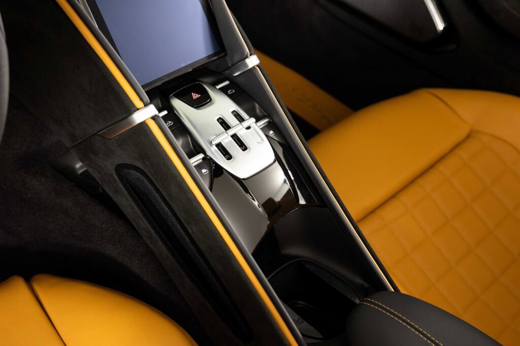 Certified 2025 Ferrari Roma Spider image 34