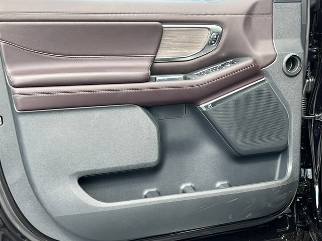 New 2026 Ford Expedition Max Platinum w/ Platinum Ultimate Package AWD/4WD image 18