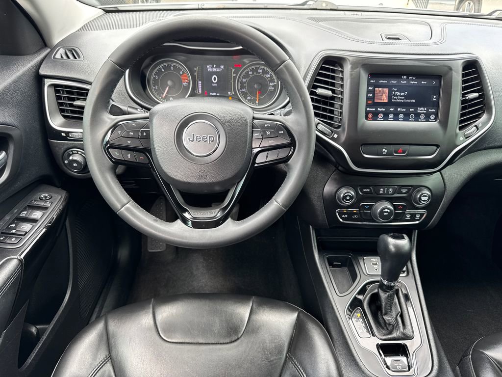 Used 2020 Jeep Cherokee Latitude Plus image 20
