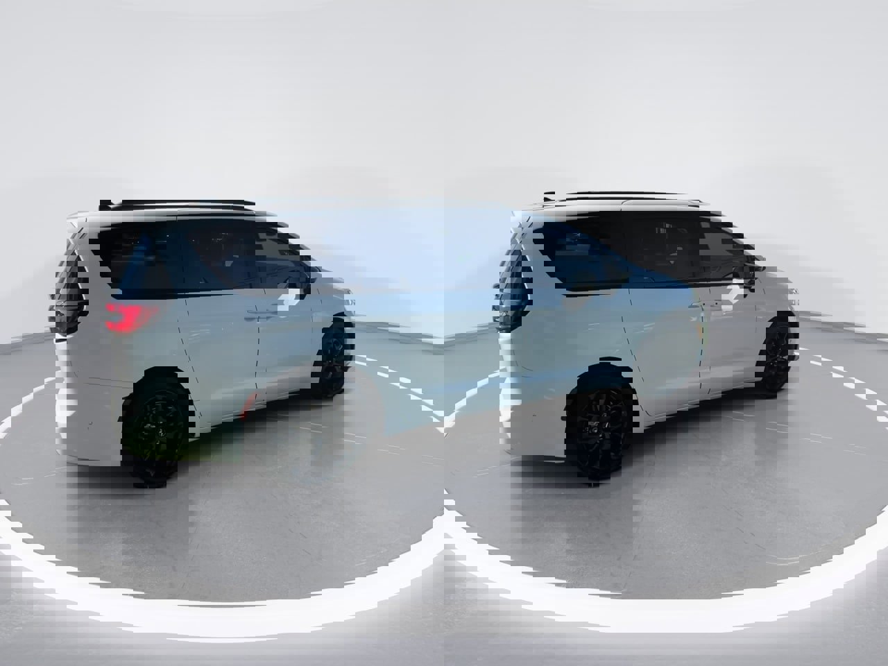 Used 2024 Chrysler Pacifica Touring-L w/ S Appearance Package image 21