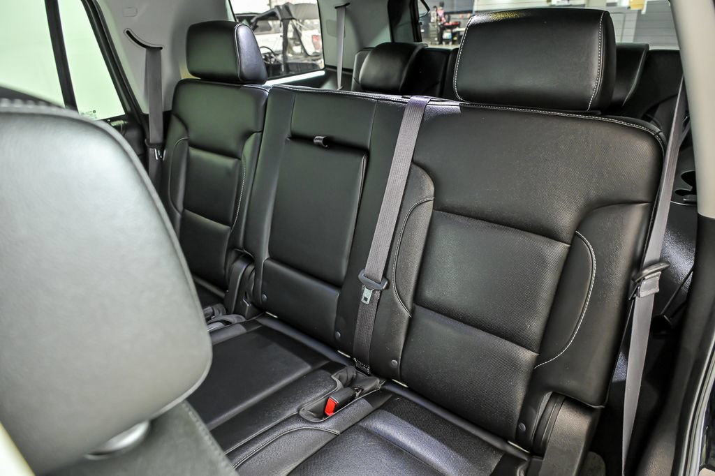 Used 2017 GMC Yukon SLT AWD/4WD image 16