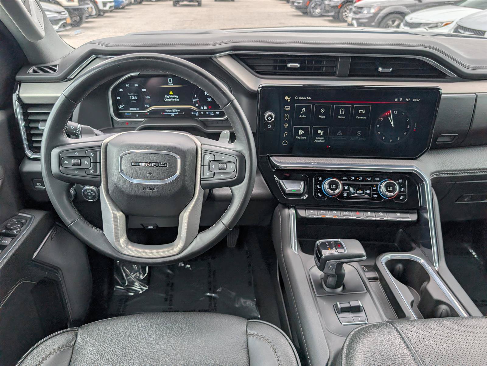 Used 2023 GMC Sierra 1500 Denali w/ Denali Reserve Package AWD/4WD image 17