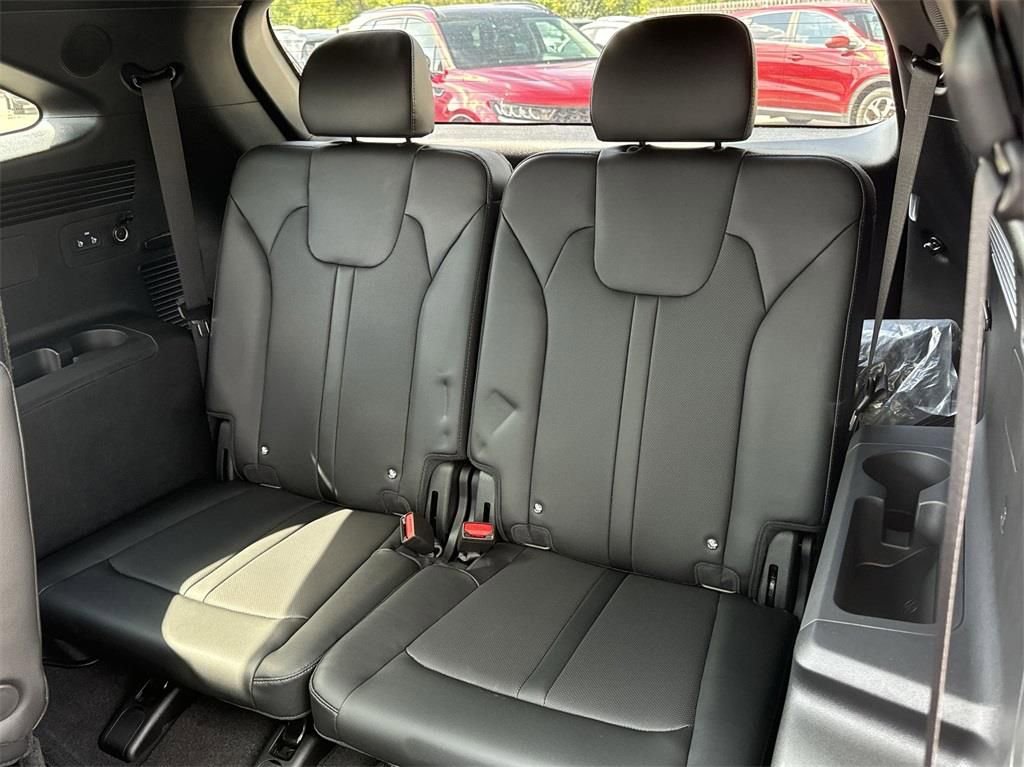 Certified 2025 Kia Sorento SX Prestige image 35