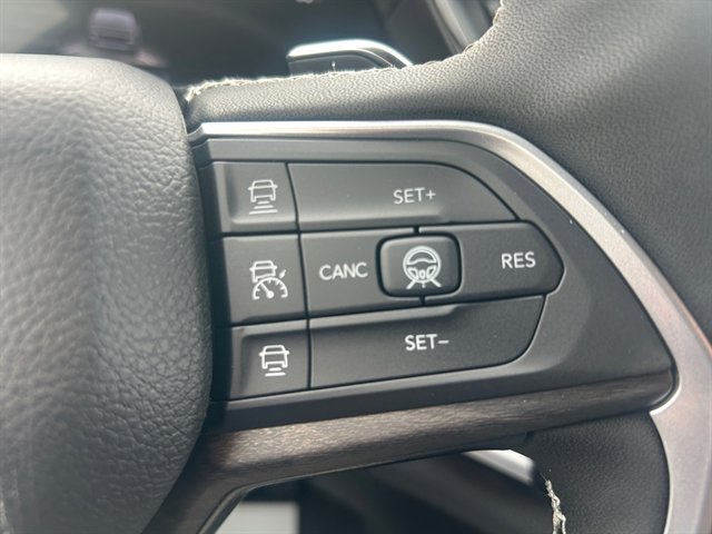 New 2026 Jeep Grand Cherokee Limited w/ Limited Altitude Package image 25