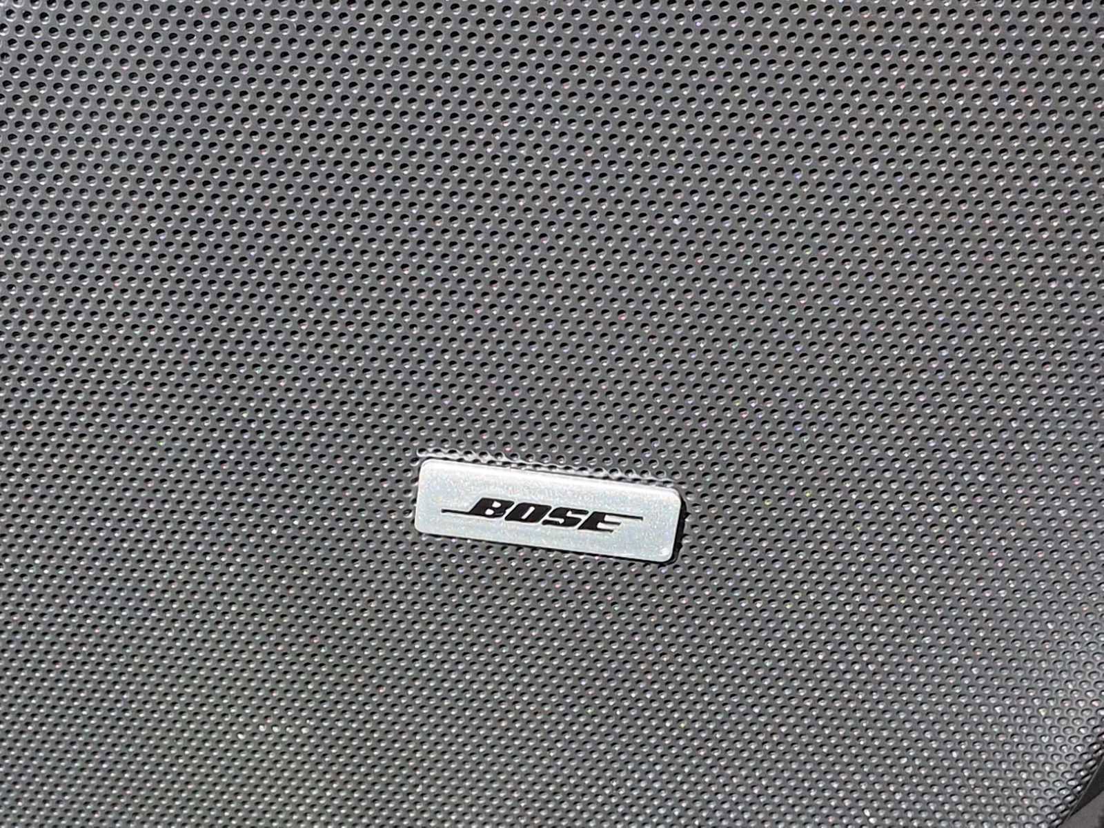 Used 2024 Cadillac XT6 Sport w/ Technology Package AWD/4WD image 32