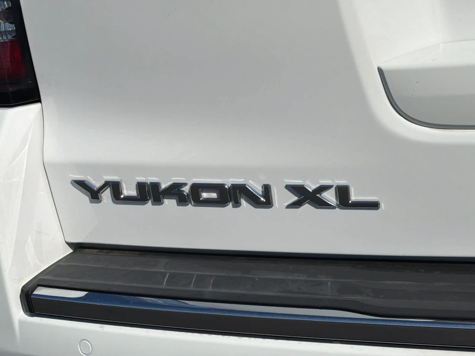 Used 2020 GMC Yukon XL Denali RWD image 34