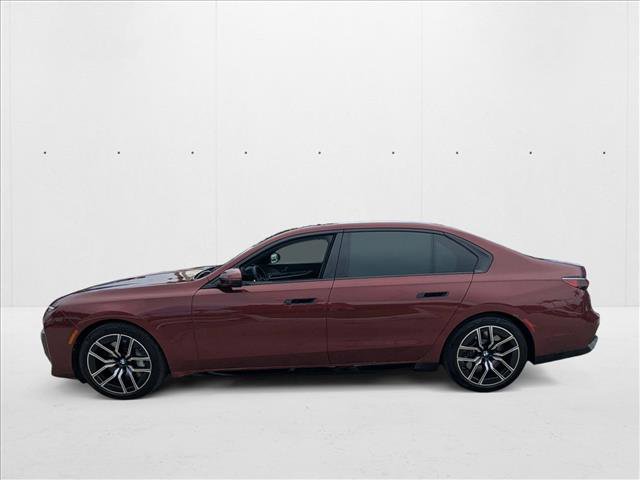 Used 2023 BMW 760i xDrive image 9