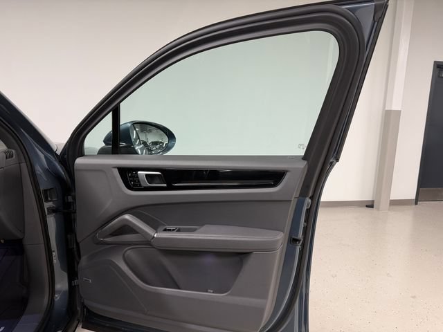 Certified 2019 Porsche Cayenne S AWD/4WD image 38
