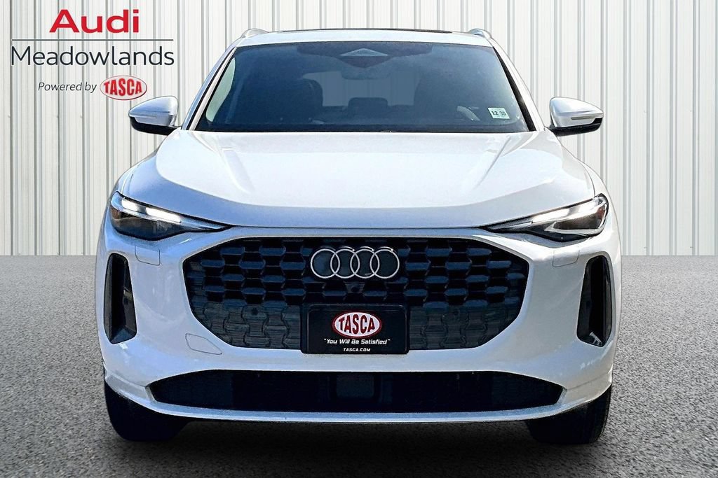 Used 2025 Audi Q5 Premium w/ Convenience Package AWD/4WD image 2