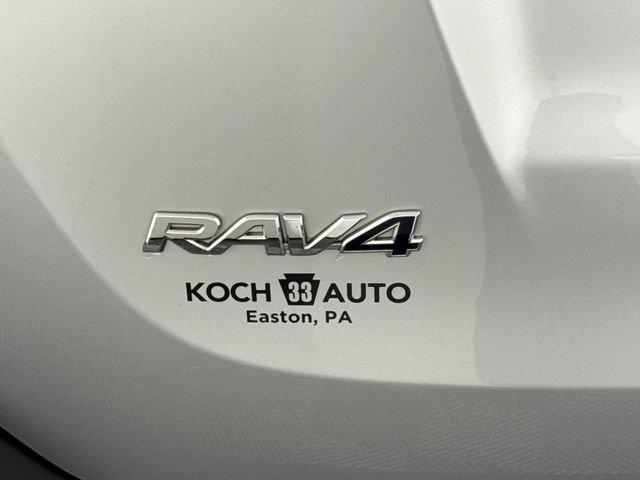 Used 2015 Toyota RAV4 XLE AWD/4WD image 18