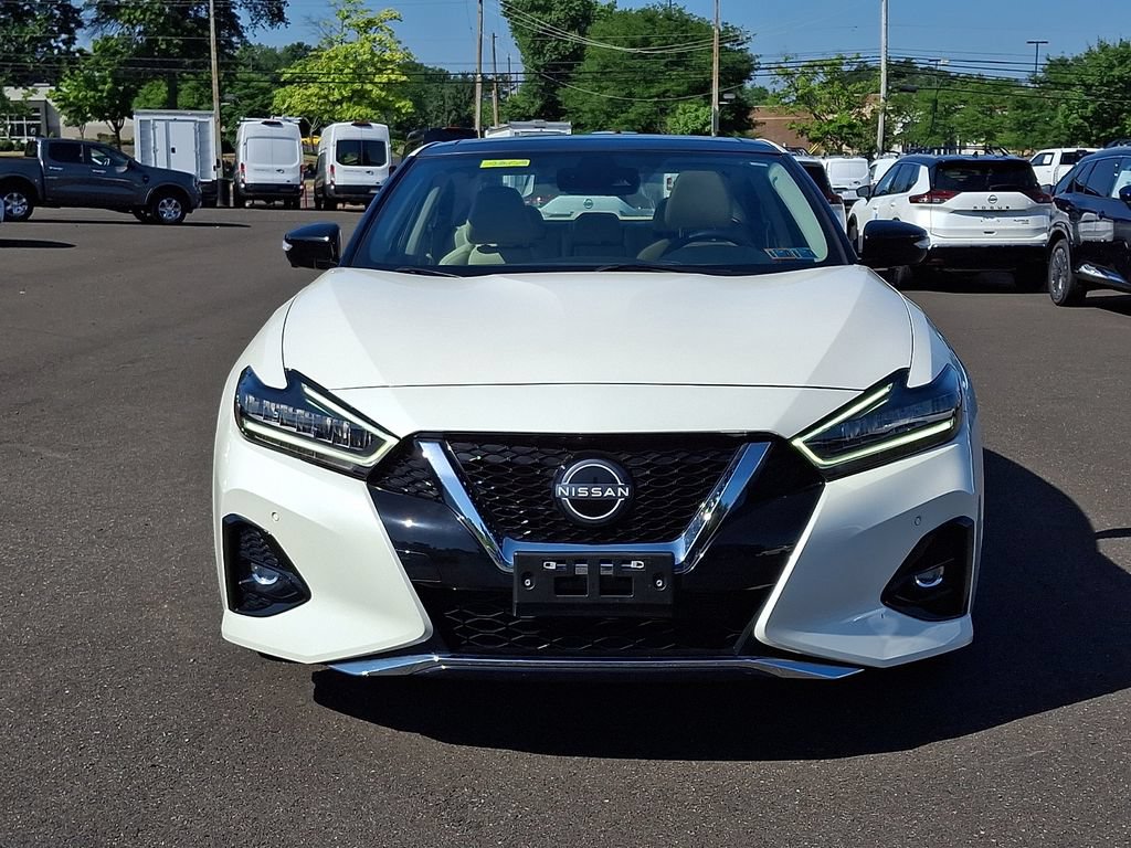 Certified 2023 Nissan Maxima Platinum w/ Sport Mat Group FWD image 2