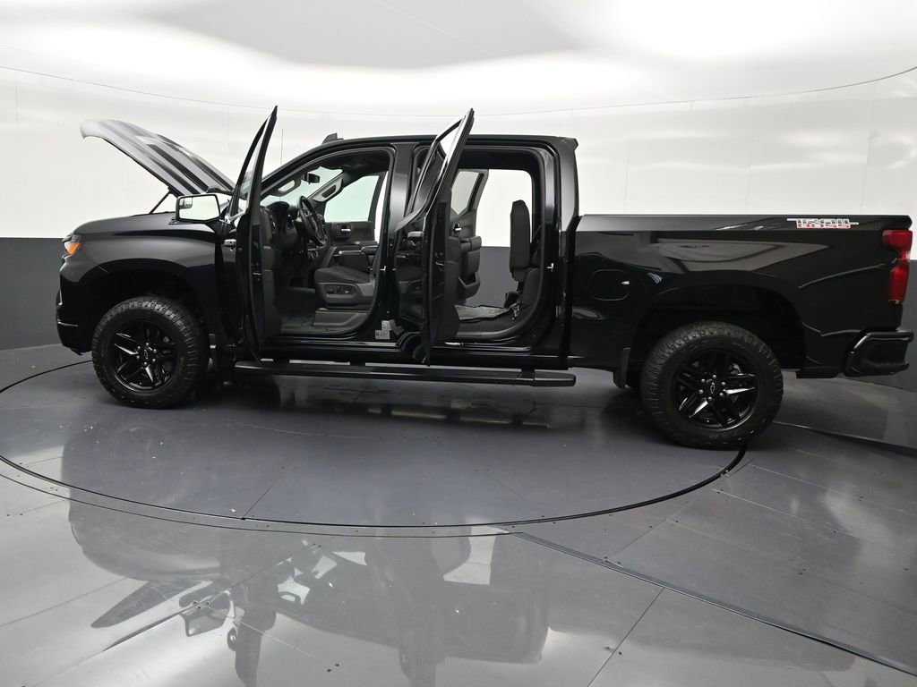 Used 2023 Chevrolet Silverado 1500 Custom Trail Boss w/ LPO, Dark Essentials Package AWD/4WD image 33