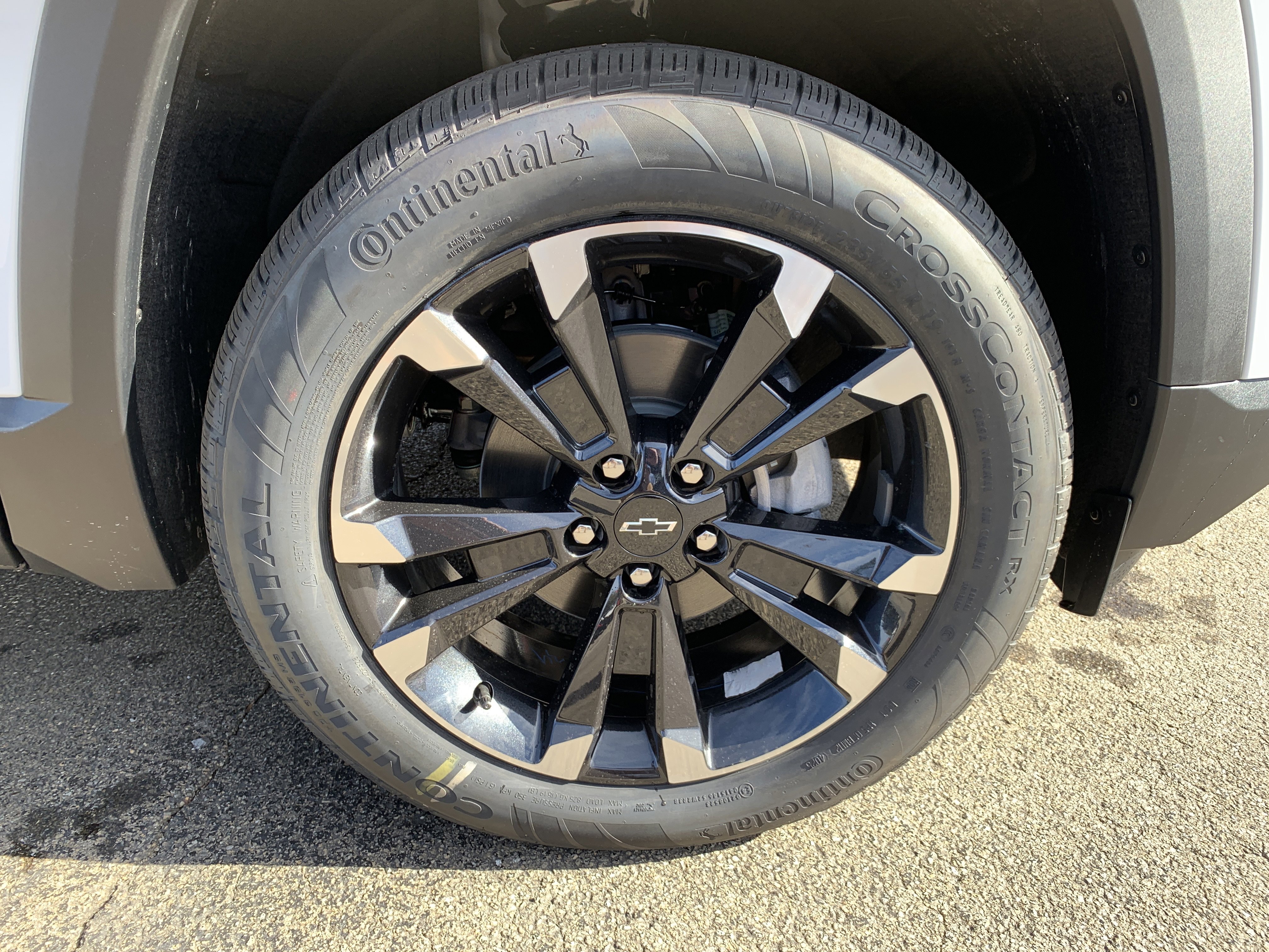 New 2026 Chevrolet Equinox RS w/ Convenience Package III AWD/4WD image 28