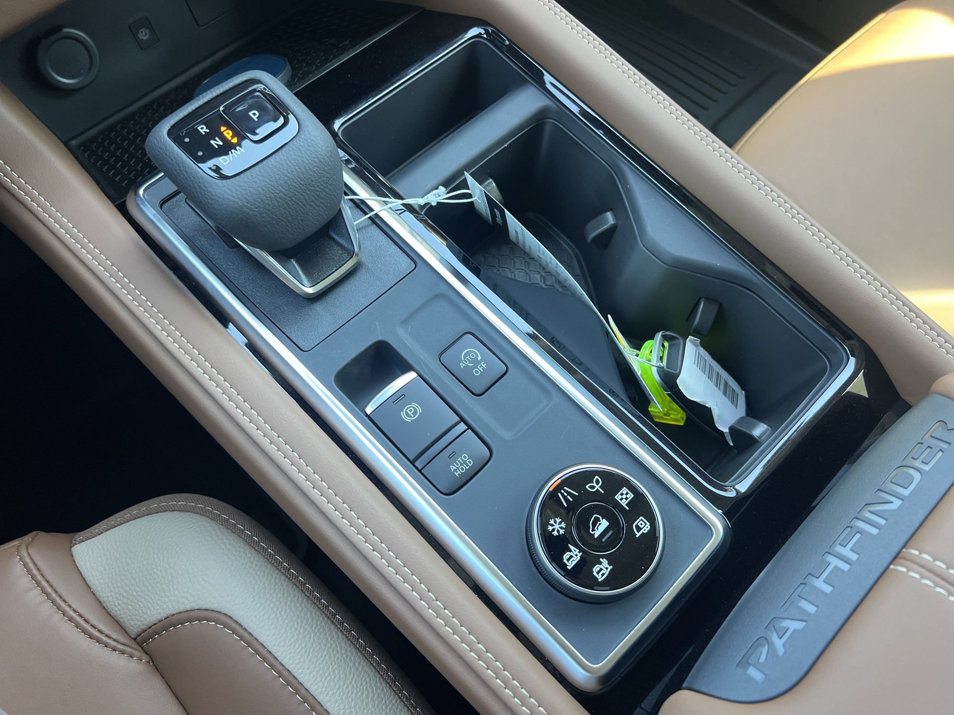 New 2026 Nissan Pathfinder Platinum AWD/4WD image 8
