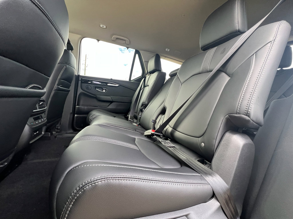 New 2025 Honda Pilot EX-L image 17