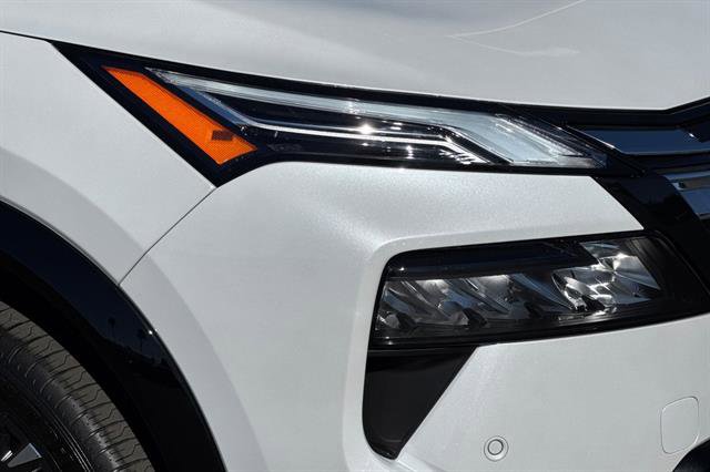 New 2026 Nissan Rogue Platinum image 31