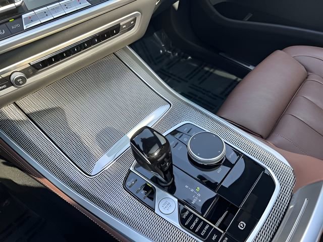 Certified 2022 BMW X5 xDrive40i w/ M Sport Package image 21