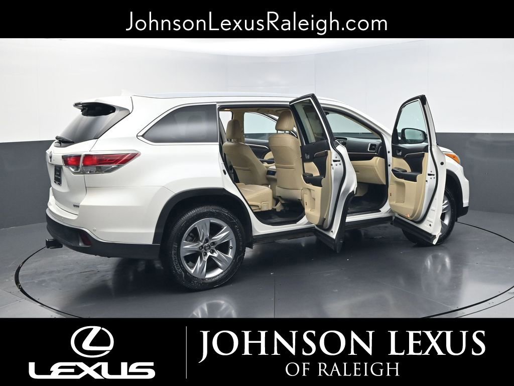 Used 2016 Toyota Highlander Limited image 31