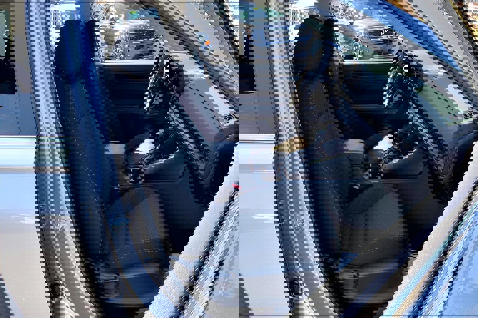 Used 2024 Honda CR-V EX image 9