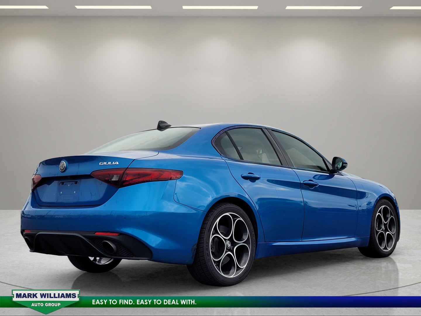 Used 2018 Alfa Romeo Giulia AWD image 4