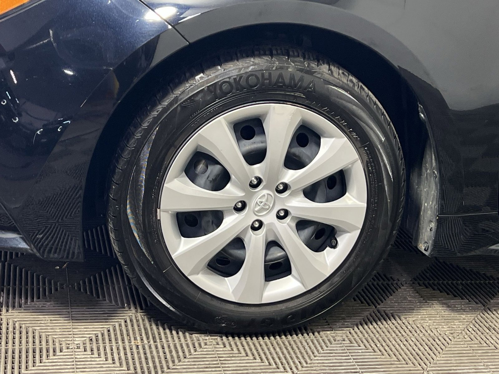 Used 2024 Toyota Corolla LE image 12