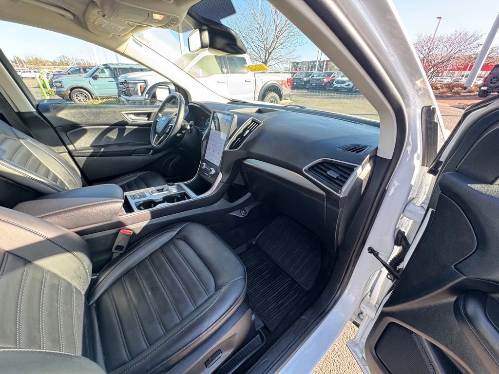 Used 2024 Ford Edge SEL w/ Convenience Package image 15