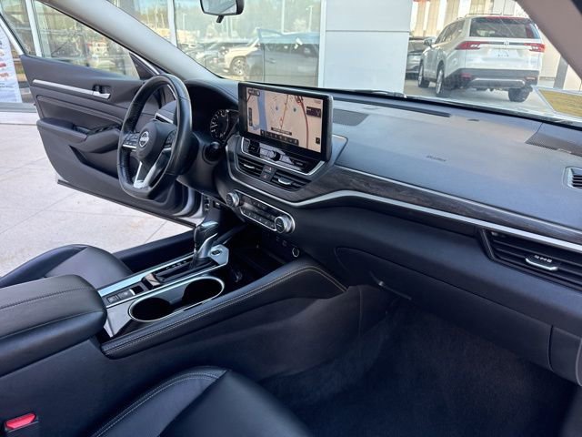 Used 2023 Nissan Altima 2.5 SL FWD image 33
