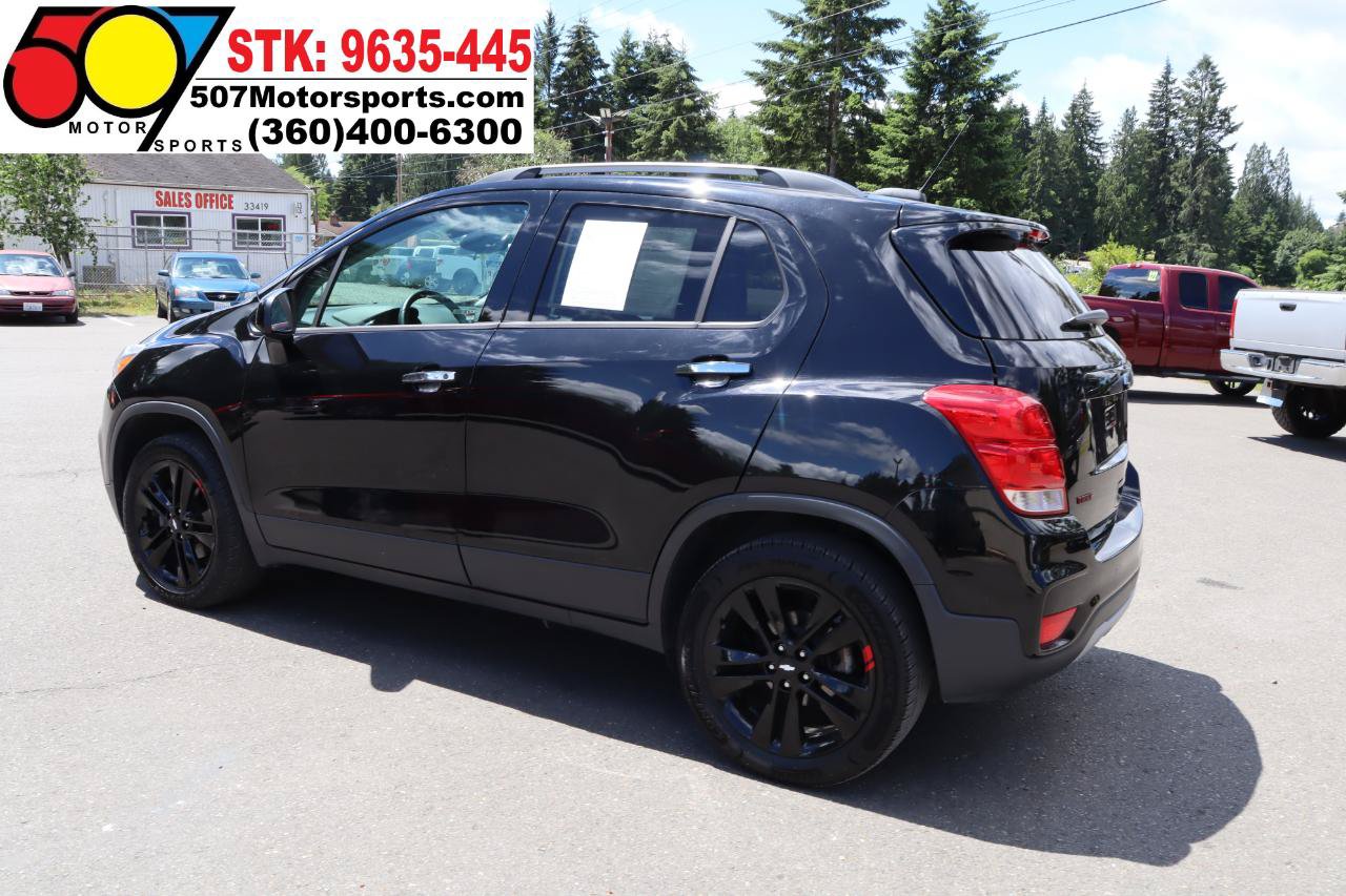 Used 2019 Chevrolet Trax LT w/ Sun & Sound Package AWD/4WD image 5