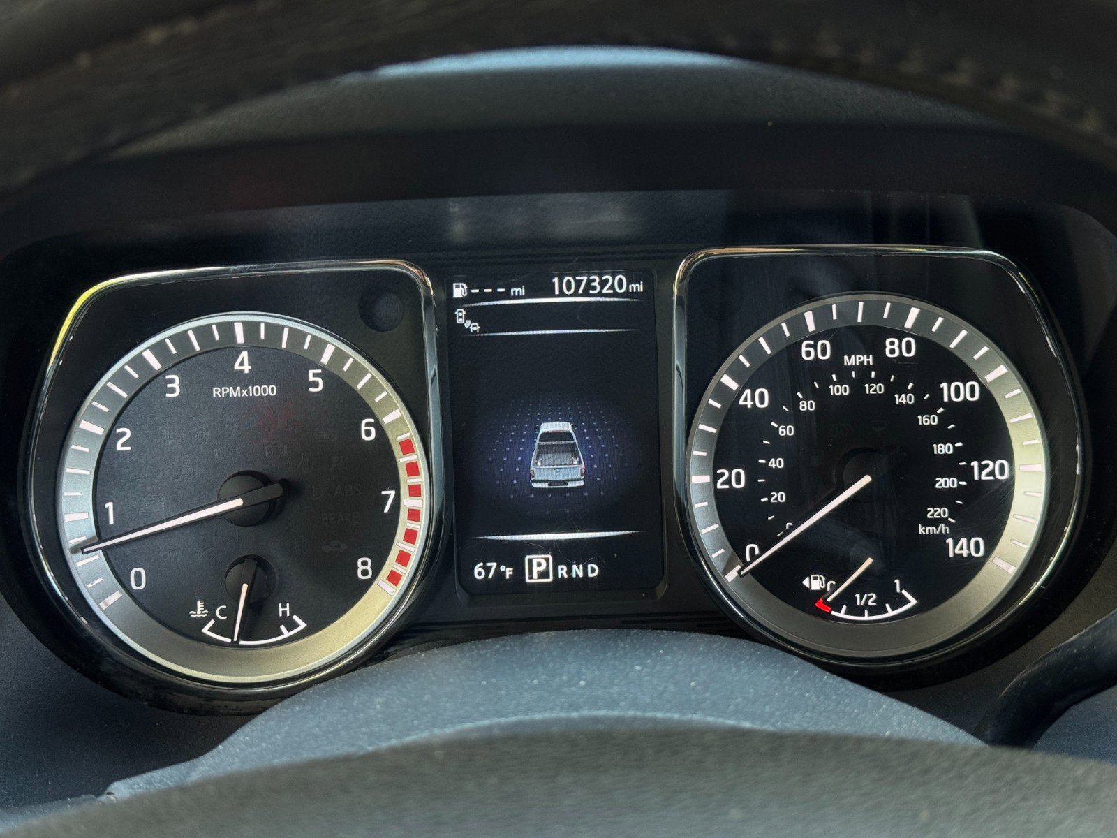 Used 2018 Nissan Titan SV w/ SV Convenience Package image 15