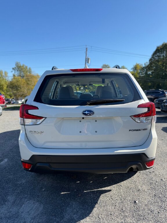 Used 2022 Subaru Forester Base image 6