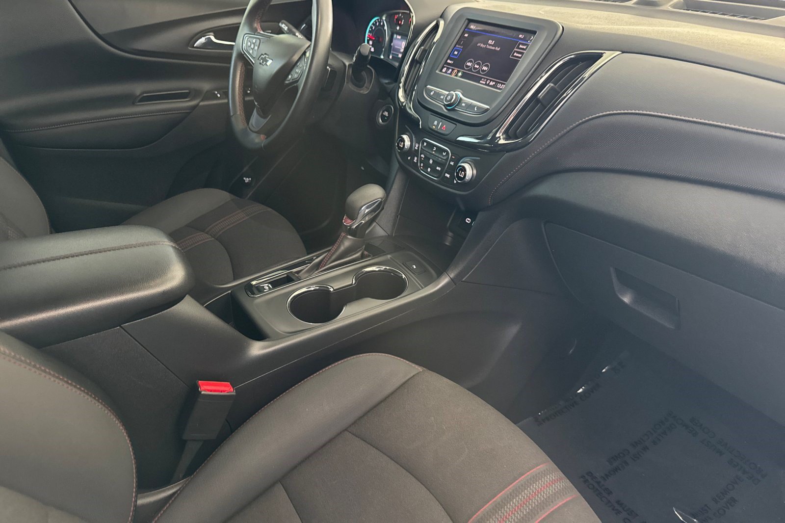 Used 2024 Chevrolet Equinox RS FWD image 33