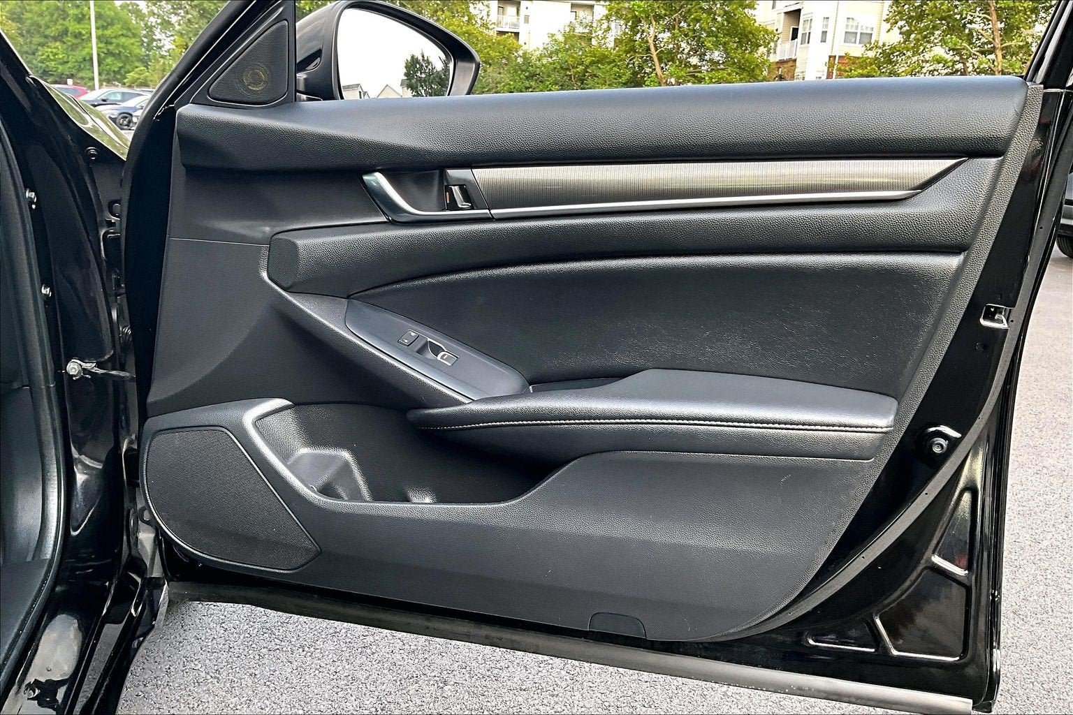 Used 2022 Honda Accord Sport image 22